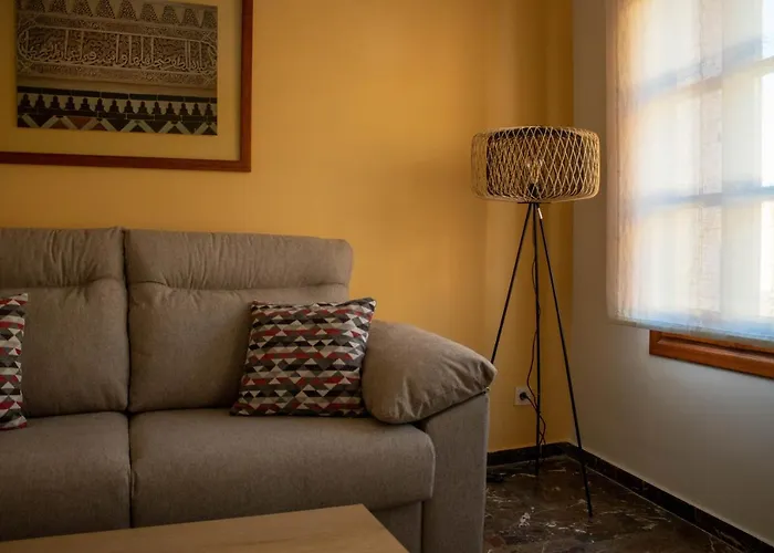 Atico Con Terraza En Cuesta Gomerez *